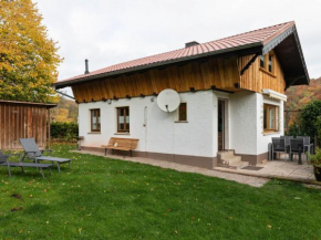 Holiday home in the Thuringian Forest with tiled stove fenced garden and terrace Wutha-Farnroda